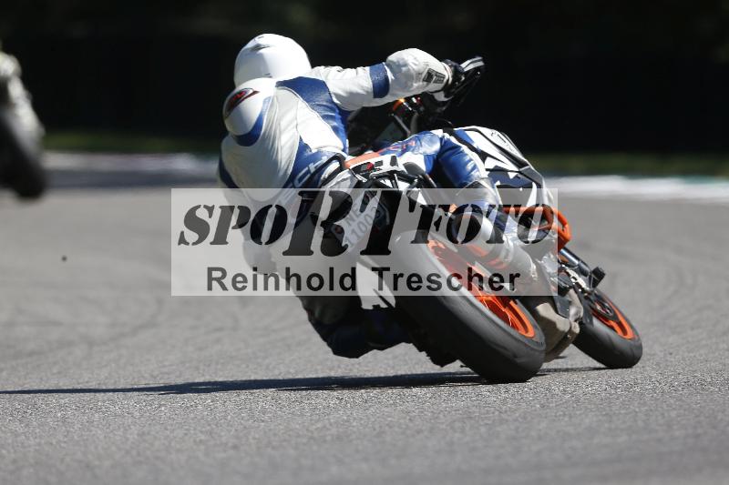 /Archiv-2025/48 25.08.2025 Cornu Master School ADR/rot-rouge/16